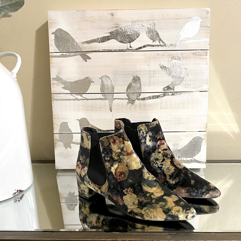 TopShop Florar Velvet Chelsea Booties